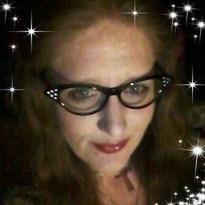 Meet your Posher, Stacy